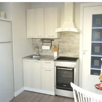 Кухонный гарнитур Лариса мини 2 ширина 100см цвет латте/белый/кантри прямая с выдвижным ящиком